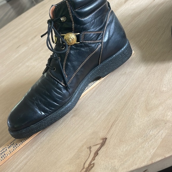 Versace Versus Vintage Men’s Chukka boot size 10. Soft Leather.Giani Versace - Picture 11 of 13